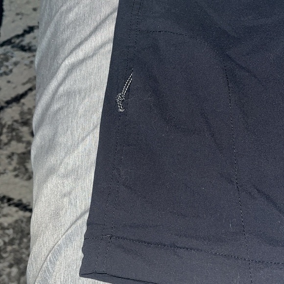 Columbia Women's Omni-Shield Climber Canyon Stretch Shorts size 10 Black - Picture 2 of 9